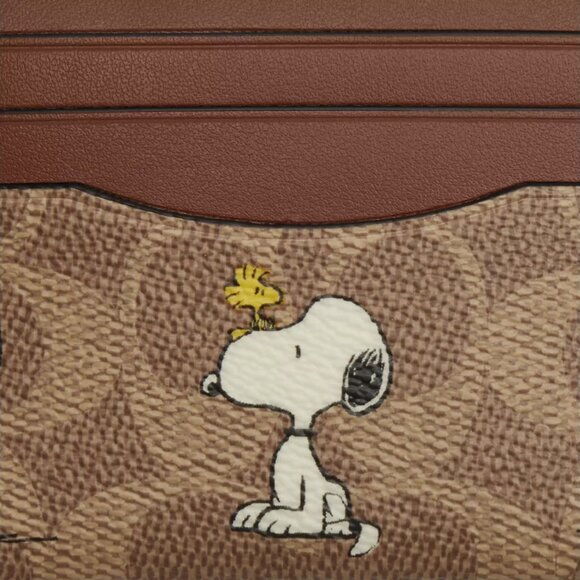 ❤️🐶Coach Coach X Peanuts Slim Id Card Case In Signature Canvas With Snoopy Print - Picture 2 of 9